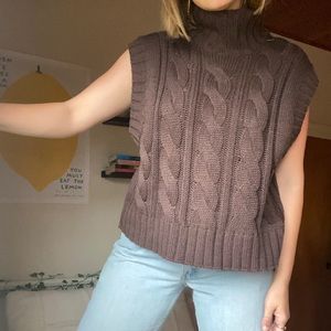 H&M Cable Knit Brown sleeveless sweater